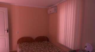 Гостевой дом Gostevoy Domik Судак Трехместный номер "Комфорт"-2